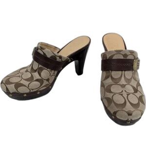 Coach Signature Ivy Clog Heels Size 6.5